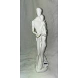 ROYAL DOULTON IMAGES FIGURINE ENTITLED FIRST LOVE HN2747