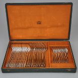 French Silver Fiddle Pattern Flatware Service, Olier & Caron, Paris, early 20th century (50 Pieces)