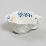 Worcester Blue Painted 'Butterboat Formal Rose' Butter Boat, c.1760, length 3.3 in — 8.4 cm