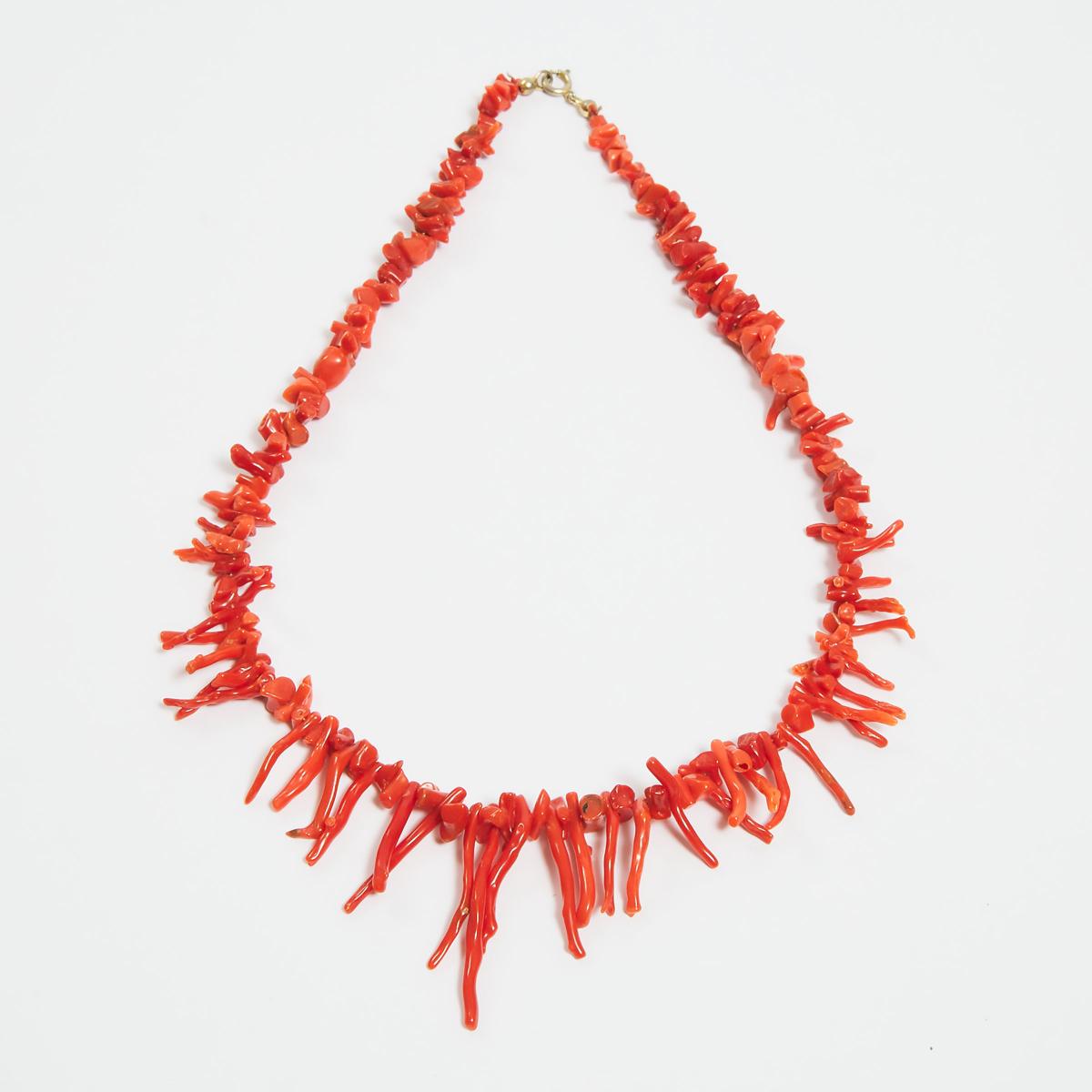 A Graduated Branch Coral Necklace, 天然珊瑚项链, length 18.9 in — 48 cm