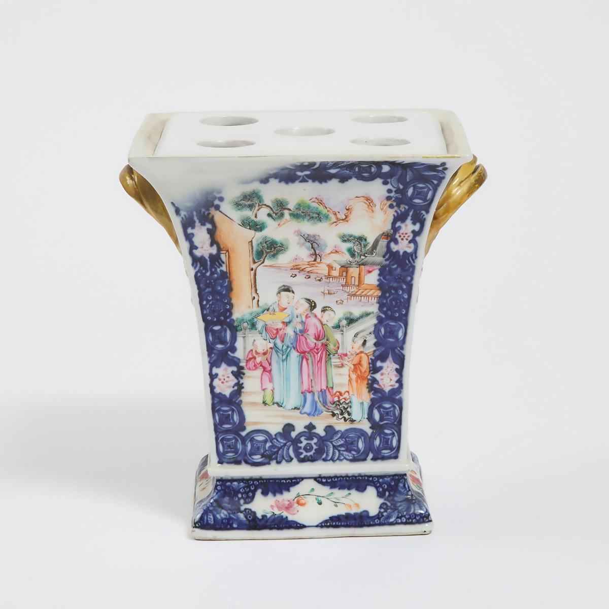 A Chinese Export Blue and White Famille Rose Bough Pot, Late 18th Century, 十八世纪 乾隆外销粉彩人物纹花插, height