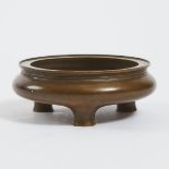 A Bronze Tripod Censer, 'Qing De Tang' Mark, '清德堂'款铜炉, diameter 5.3 in — 13.5 cm