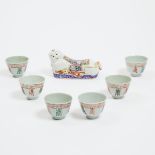 A Set of Six Iron-Red and Green Enameled 'Longevity' Porcelain Cups, 19th Century, 十九世纪 红绿彩'寿'字纹杯盏一套