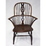 English Elm Bow Back Windsor Armchair, early 19th century