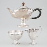 English Silver Tea Service, Fenton, Russell & Co., Birmingham, 1920, teapot height 7 in — 17.8 cm (3