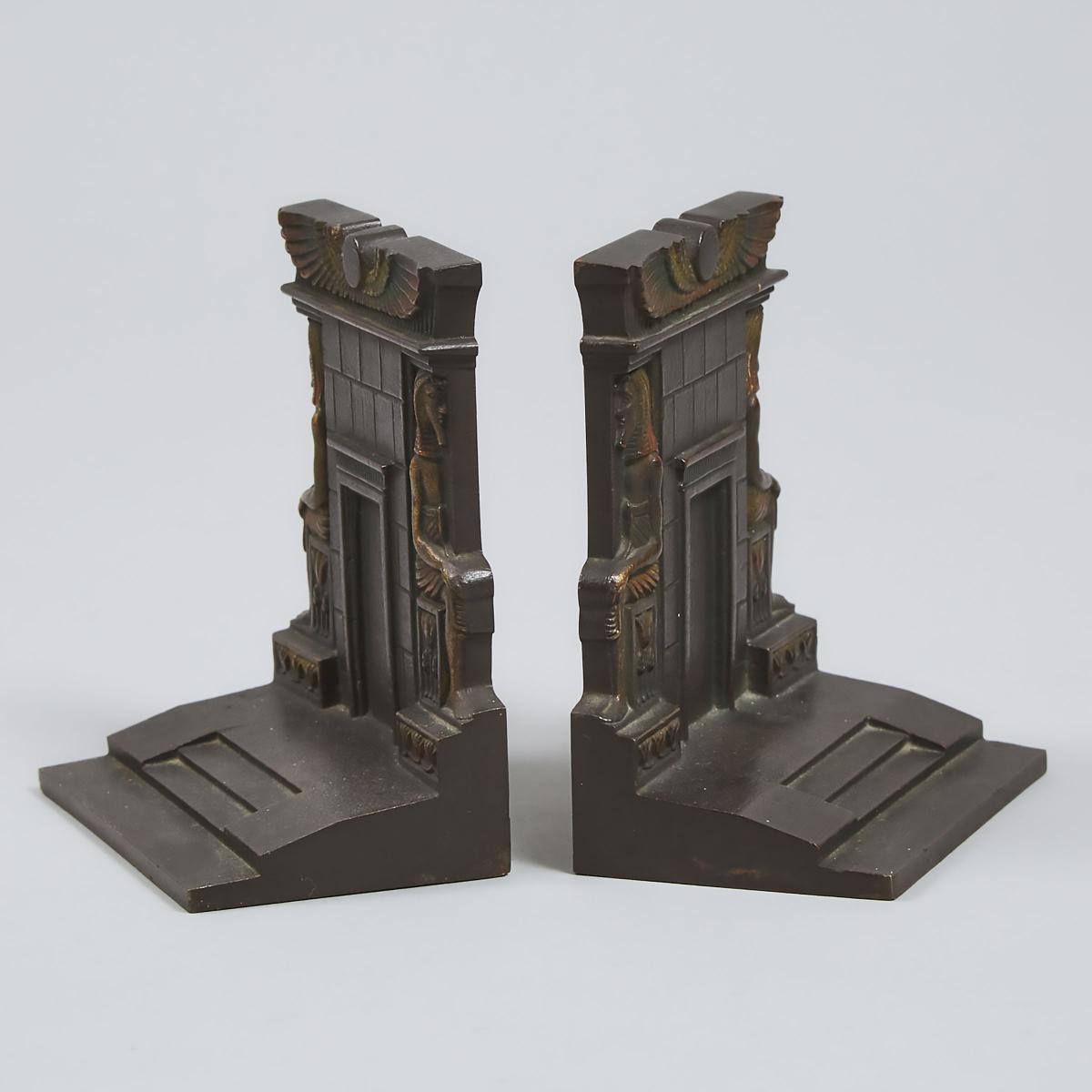 Pair of Bradely & Hubbard Egyptian Revival Cast Iron Bookends, c.1922, height 5.25 in — 13.3 cm - Image 2 of 3