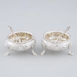 Pair of Victorian Silver Circular Salt Cellars, Robert Death, London, 1849, diameter 3.3 in — 8.4 cm