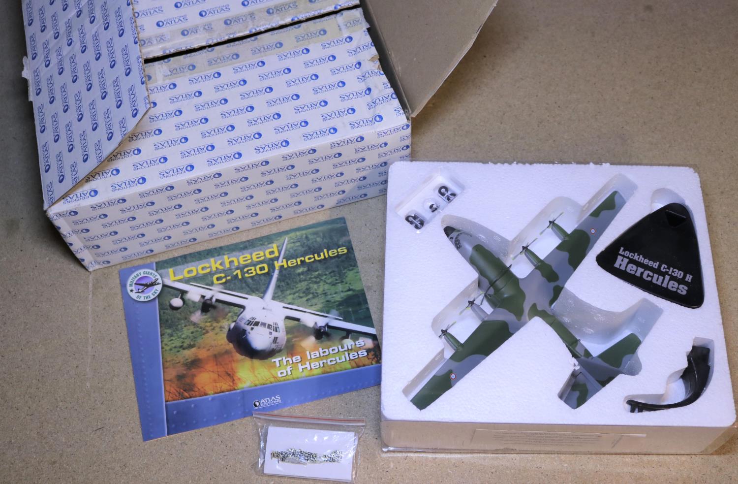 10x model aircraft by Atlas Editions (Military Giants of the Sky series etc). Including; Short