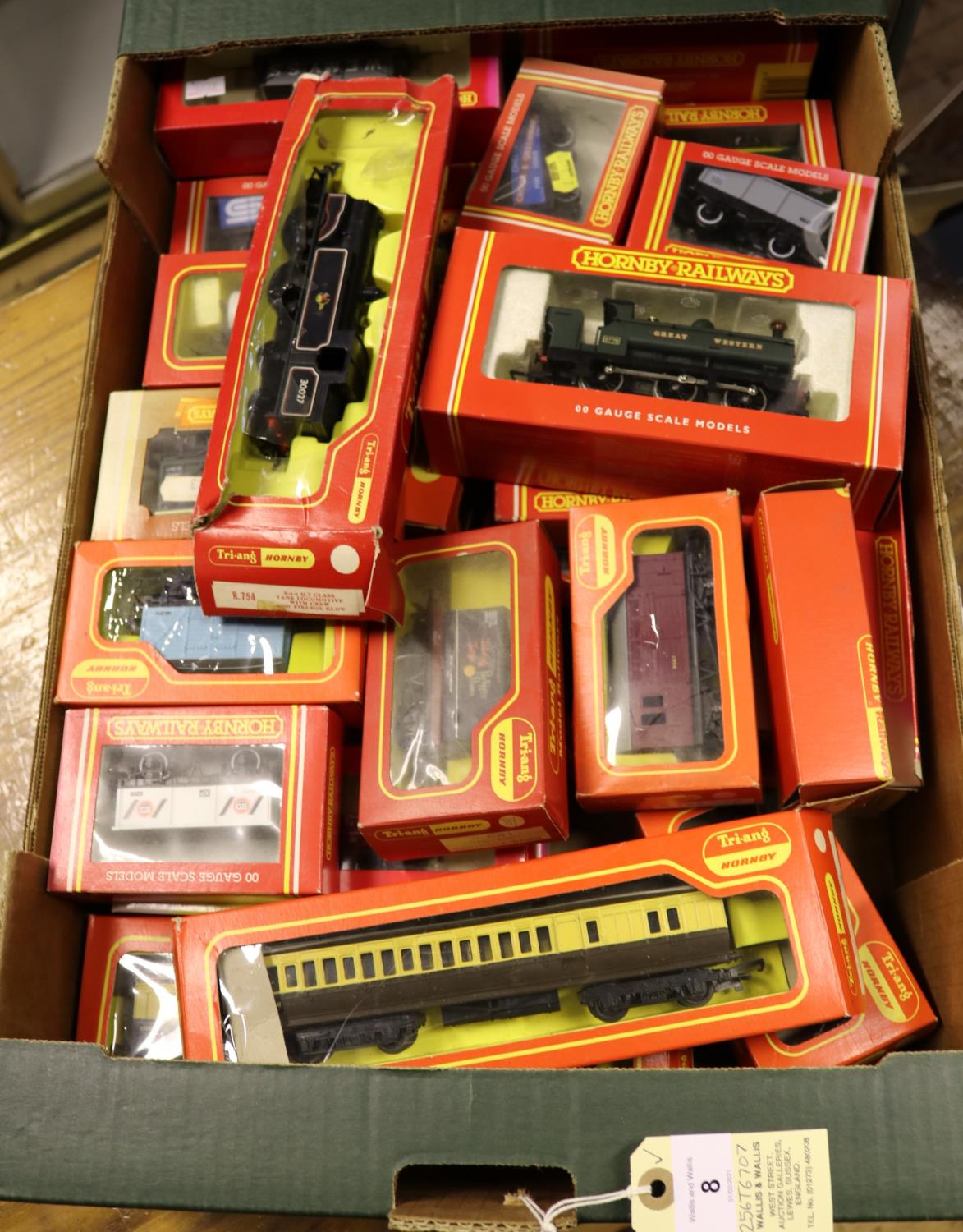 40x OO gauge model railway by Hornby and Tri-ang Hornby. Including 2x locomotives; a GWR Class