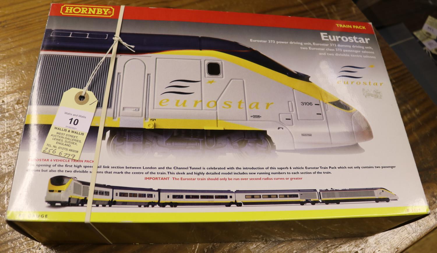 Hornby Railways Eurostar Train Pack. R2379. Comprising 373 power driving unit, dummy driving unit