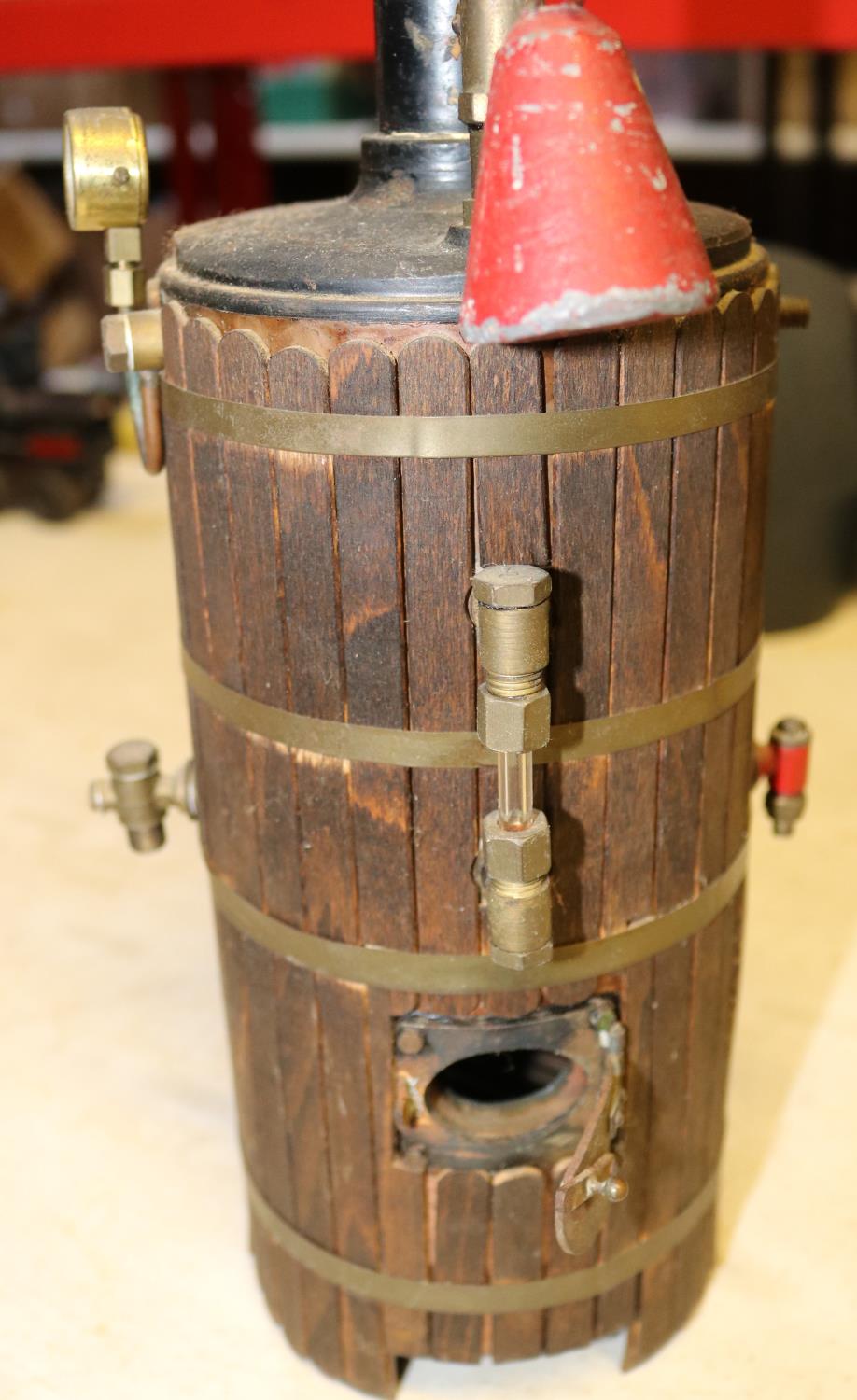 A live steam model of a Vertical Boiler. Coal fired model with separate grate sitting underneath - Image 4 of 5