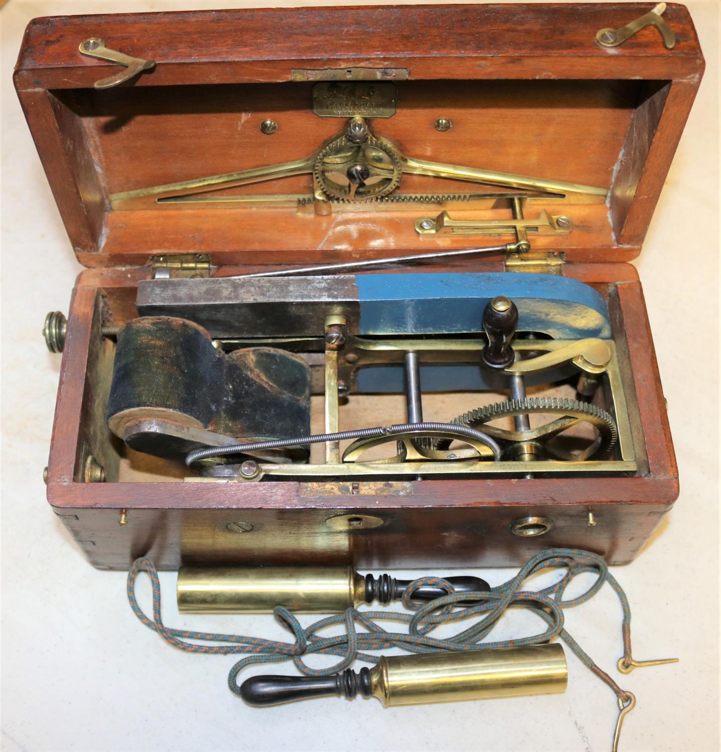 A 19th Century Magneto machine in a mahogany case with magnetic indicator to lid. GC-VGC for age. £ - Image 5 of 5