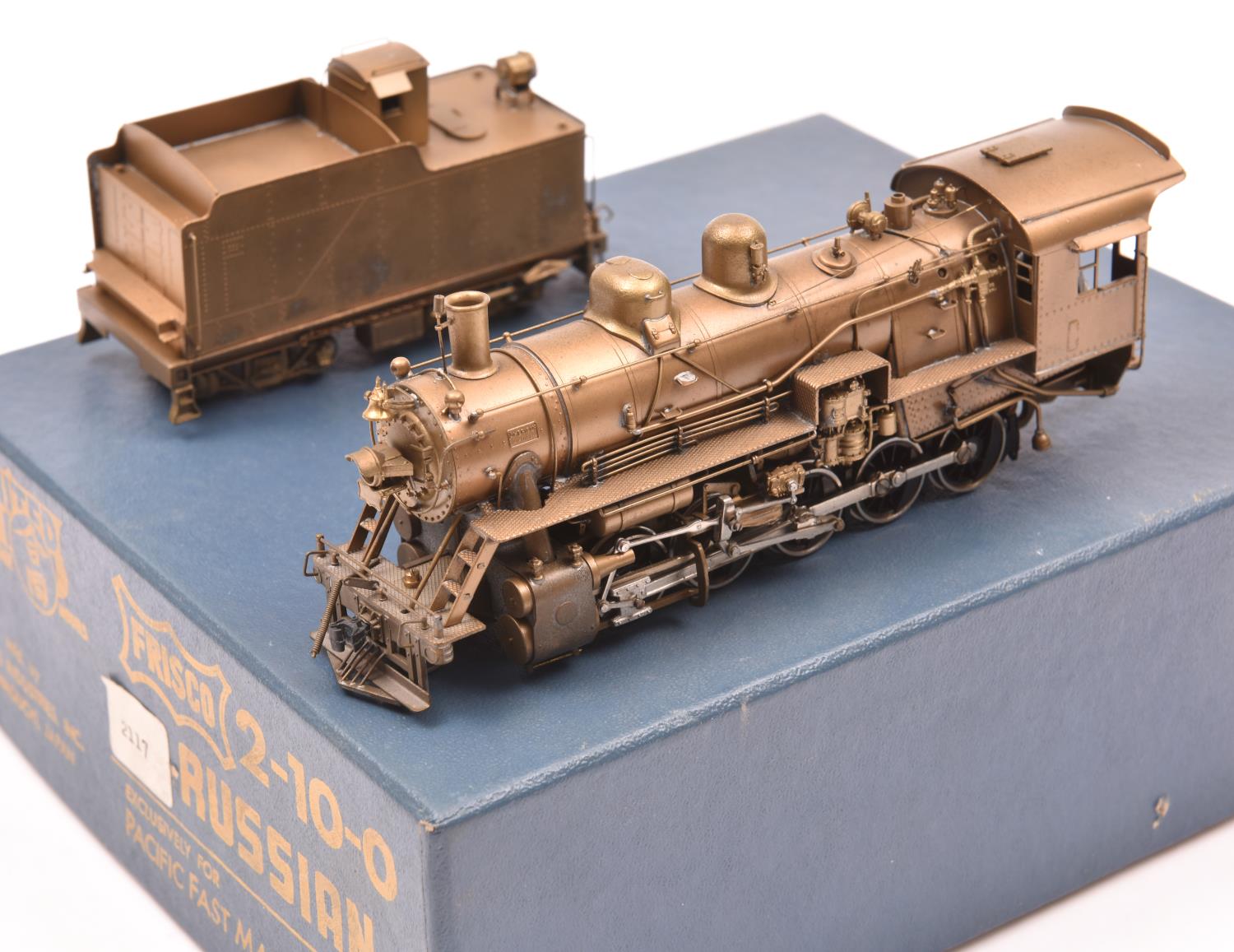 A United Scale Models, by Atlas Industries Japan, HO gauge locomotive for Pacific Fast Mail. A - Image 2 of 2