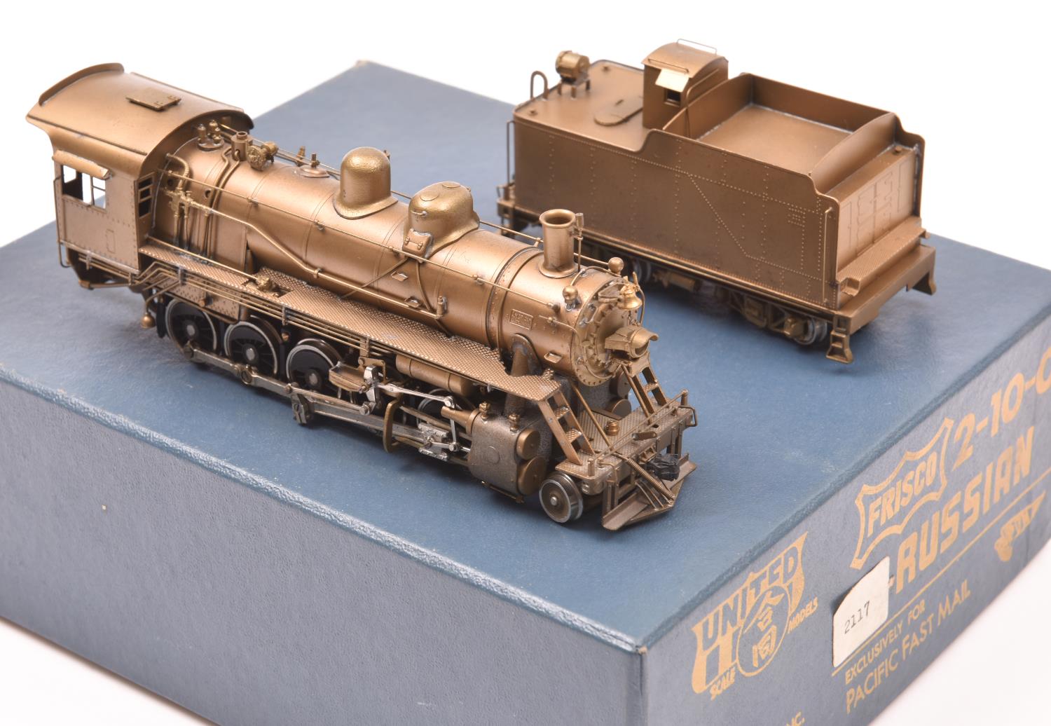 A United Scale Models, by Atlas Industries Japan, HO gauge locomotive for Pacific Fast Mail. A