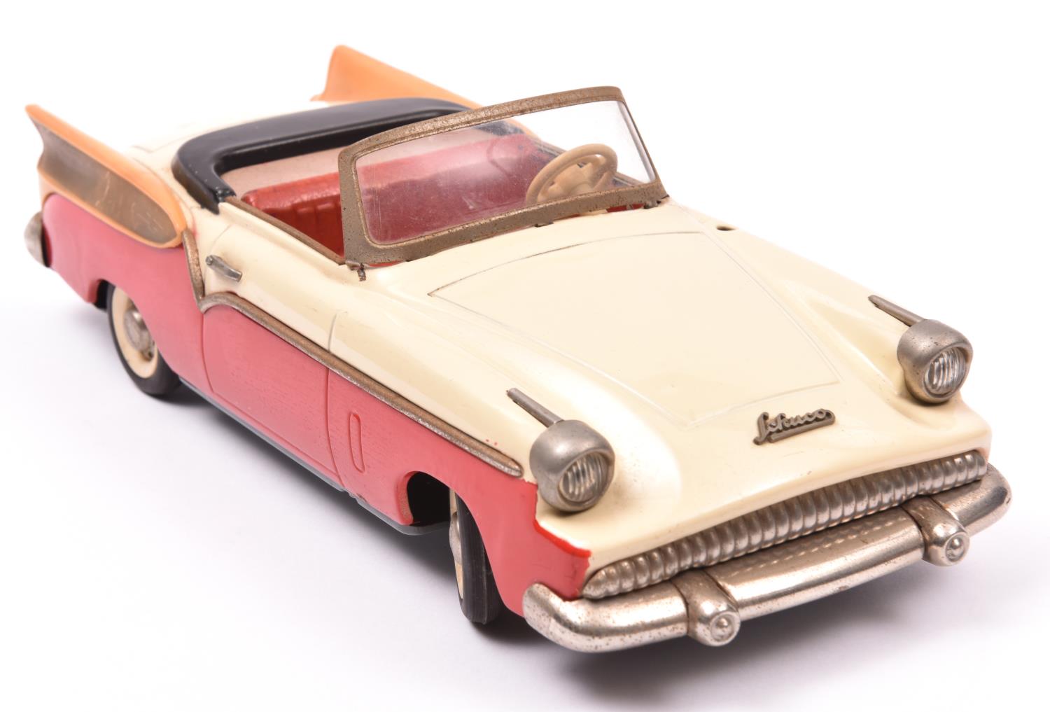 Schuco Tinplate 5710 Elektro-Radio2 door open top Packard style saloon. Finished in cream, red and - Image 2 of 4