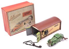 Schuco 15/200P tinplate set. Comprising a two door saloon in dark green, fitted with a clockwork