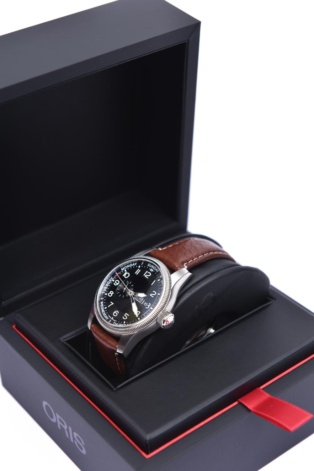 An Oris Automatic watch with automatic self winding mechanism. With stainless steel case, large - Image 3 of 4