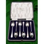 A cased set of 6 silver teaspoons of plain design. Hallmarked Sheffield 1920, 'J.D&S'. Combined 55g.