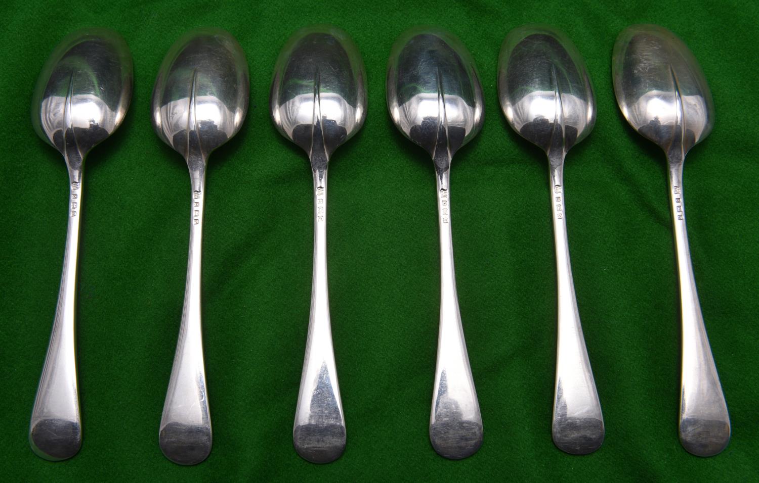 6x silver desert spoons of plain design. Hallmarked Birmingham 1930, 'B.B.S.Ltd.'. Combined 360g. - Image 2 of 2