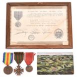 France: WWI war medals: 1914-1918 Victory medal, 1914-1918 Croix de Guerre and medal for Verdun;