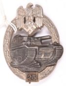 A Third Reich 25 Day tank assault badge, alloy and bronzed finish, “25” tablet. GC £80-120