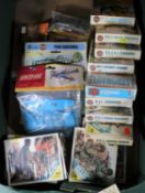 15x 1970s/80s plastic kits in 1:72 scale etc. and sets of 1:76 scale HO/OO gauge figures by