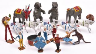 Britains Circus figures and animals. 4x elephants, 5 prancing horses, 5 clowns, one boxing with