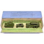 A scarce Dinky Toys Royal Tank Corps Light Tank Unit set (152). Comprising a light tank (152a),