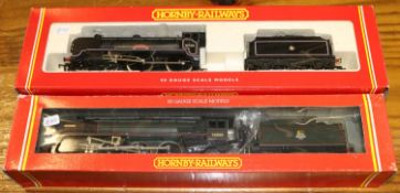 2 Hornby 'OO' gauge Locomotives. BR Schools class 4-4-0 tender locomotive, Cheltenham, RN 30925 (