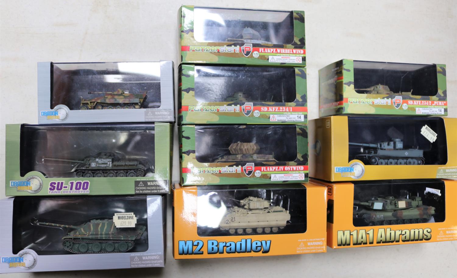 10 1:72 scale Military Vehicles. Dragon Armour: Sd.Kfz.173 Jagdpanther late production East