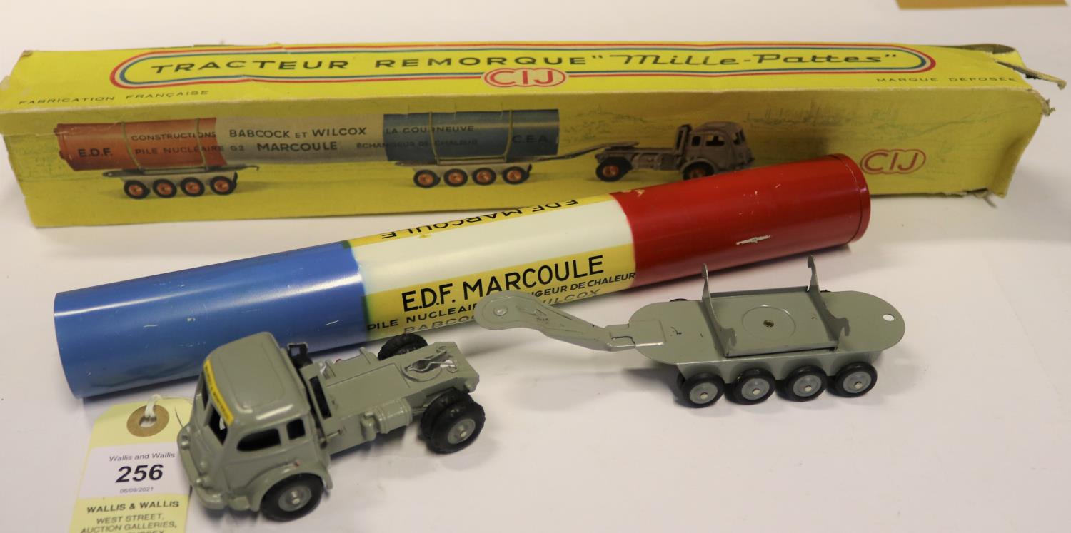 The major parts of a CIJ 'Tracteur Remorque 'Mille-Pattes' heavy haulage Renault tractor unit with