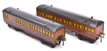 2x Hornby Series O gauge Metropolitan suburban coaches with brass buffers and drop-link couplings in