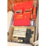 35x OO gauge model railway items by Hornby Dublo, Hornby Railways, Wrenn, etc. Including 2x