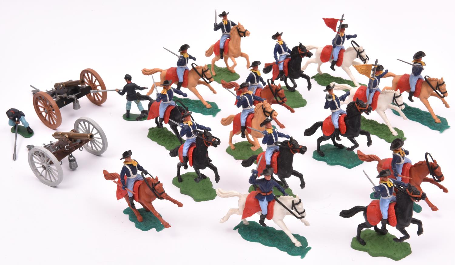 16 Timpo Civil War figures. Mounted soldiers on mixed light brown, dark brown and white horses on