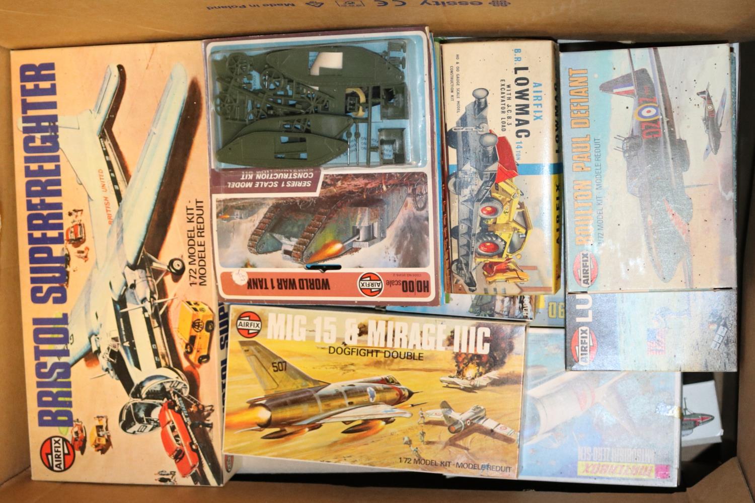 18 Various Airfix Kits and scale figures. Scales include 1:72 and HO-OO . Bristol Superfreighter.