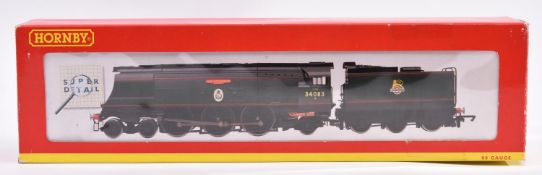 Hornby Hobbies BR 4-6-2 Battle of Britain Class '605 Squadron' (R.2388). In lined Brunswick Green