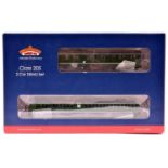 Bachmann OO Class 2H 'Thumper' 2-Car DEMU (31-235Z). In BR/SR green livery with late BR crest.