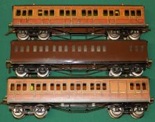 3 Hornby Series O gauge coaches. 2x Metropolitan suburban coaches with brass buffers and drop-link