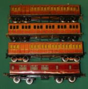4 Hornby Series O gauge coaches. 3x Metropolitan suburban coaches with drop-link couplings in