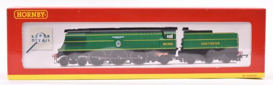 Hornby Hobbies BR 4-6-2 Battle of Britain Class 'Fighter Pilot' (R.2283). RN21C155. In lined