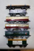 8 modern O gauge tinplate coaches and freight wagons in the style of Hornby Series, with Hornby