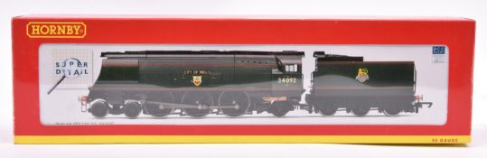 Hornby Hobbies BR 4-6-2 West Country Class 'City of Wells' (R.2542). RN34092. In lined Brunswick