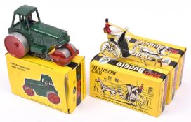 4 Budgie Toys. An Aveling Barford Road Roller (702) in green. Together with 3x Hansom Cabs (100); an