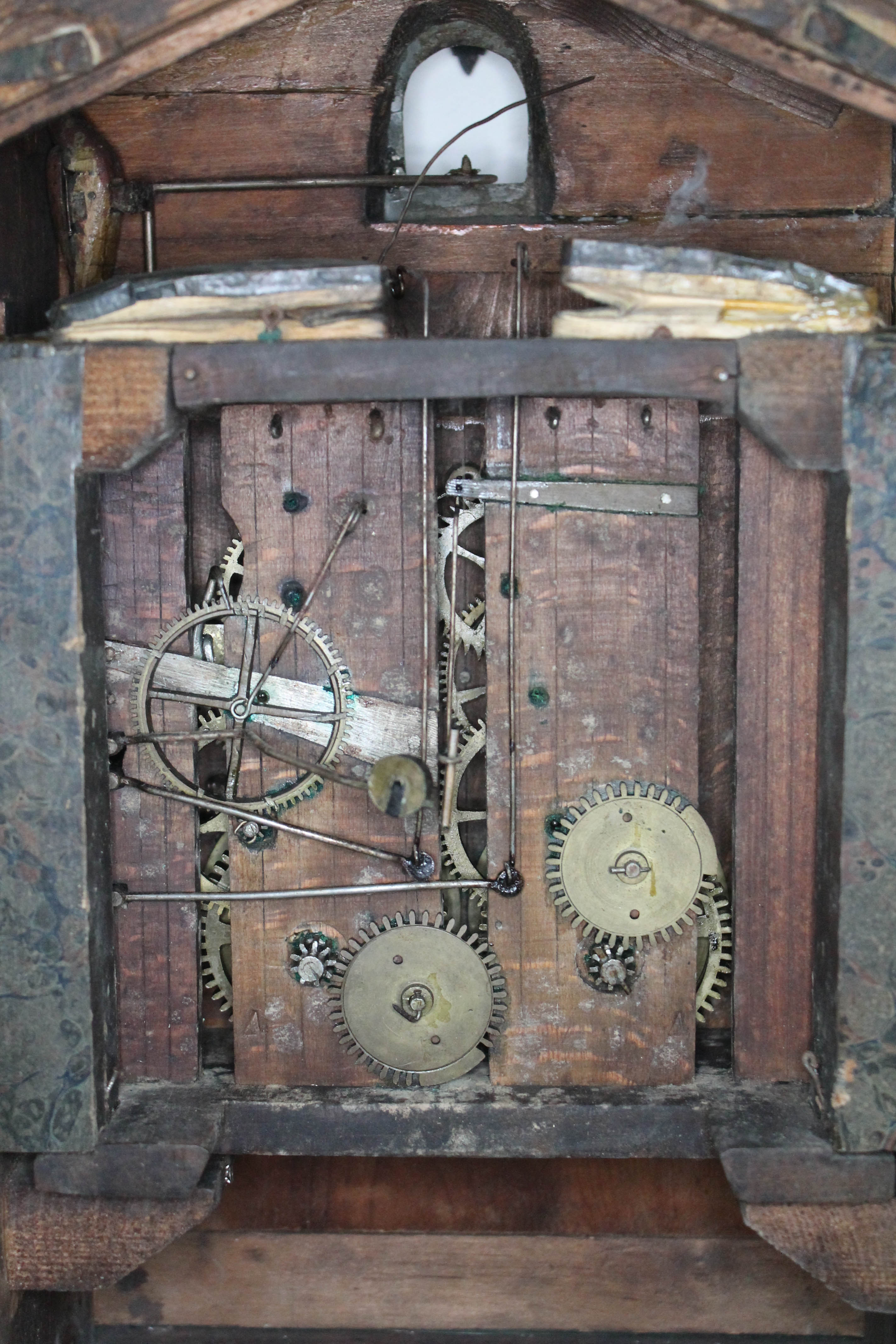 A 19th century Black Forest walnut cuckoo clock, chalet style case with fretwork, 4 1/4" dial - Image 5 of 12