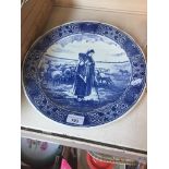 A Delft charger by Chemkefa, Maastrict Live bidding available via our website, if you require P&P