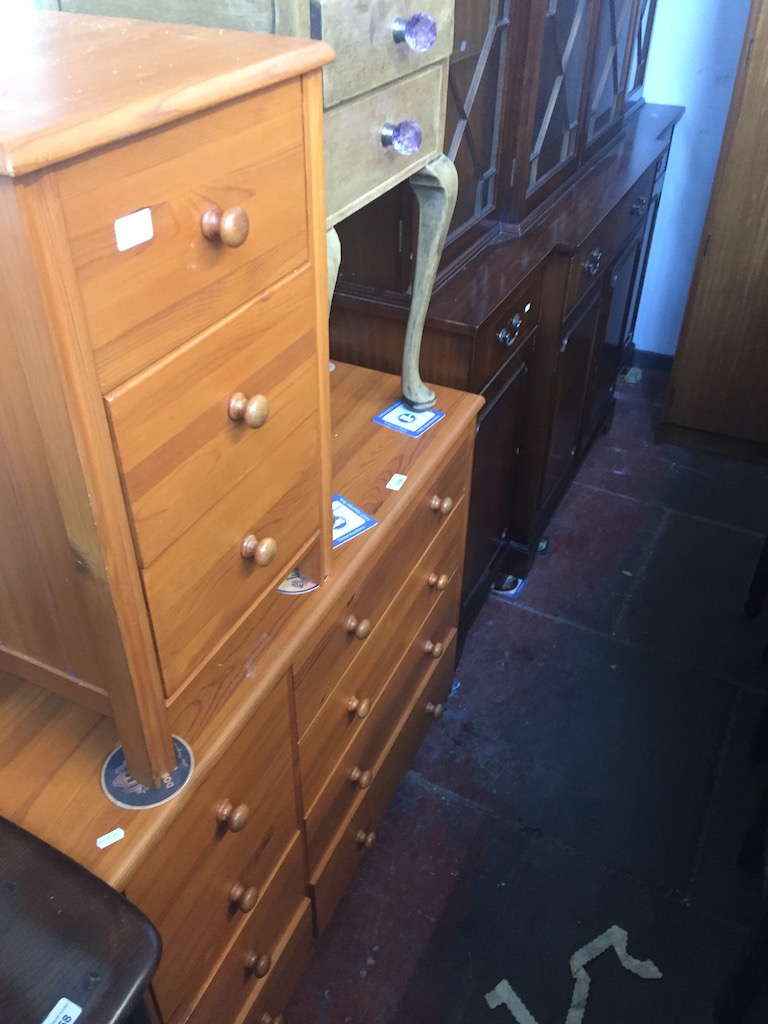 Pine chest of drawers and matching bedside cabinet Live bidding available via our website, if you
