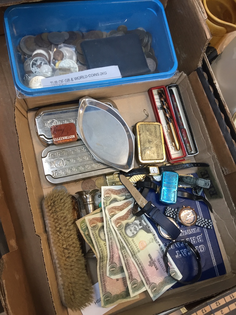 A box of collectables and bank notes etc