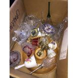 Box of mainly glassware