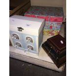 Trinket boxes with costume jewellery etc