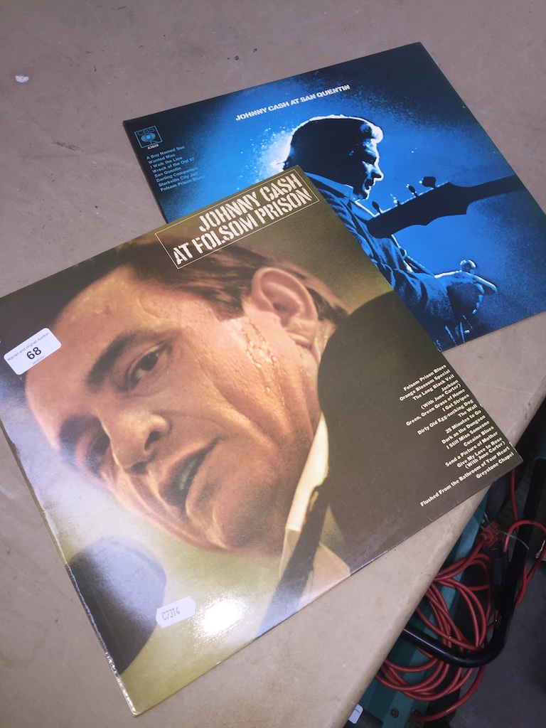 2 Johnny Cash prison LPs - San Quentin and Folsom